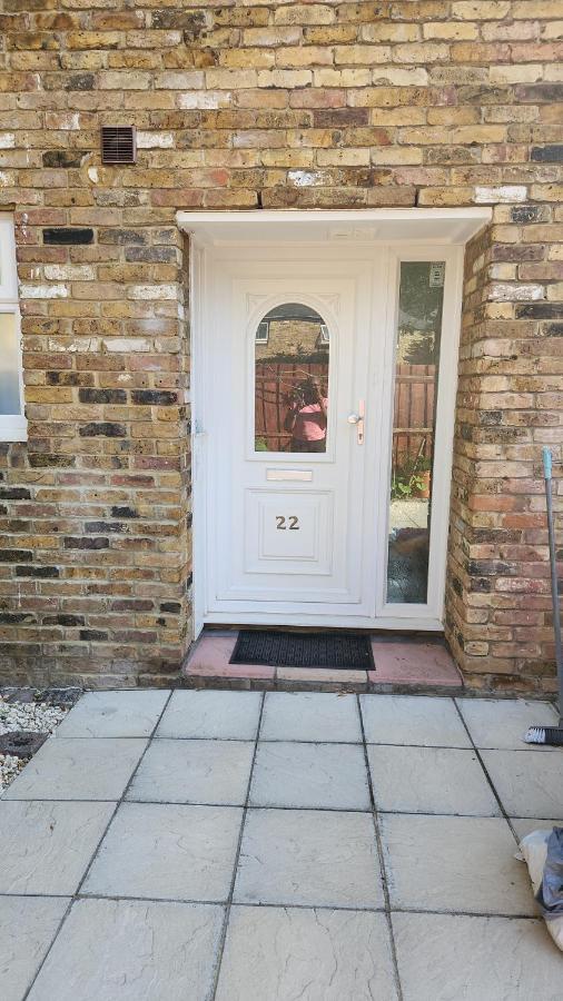 West Dulwich Home 28 Mins To London Victoria Экстерьер фото